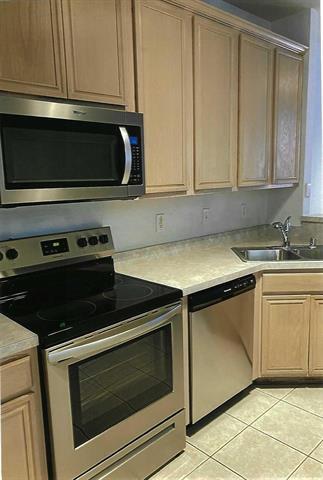 Foto del edificio - 8609 Hunters Trace Ln