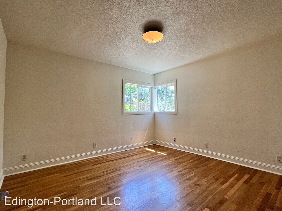 Building Photo - 3 br, 3 bath House - 6535 SW 36th Ave
