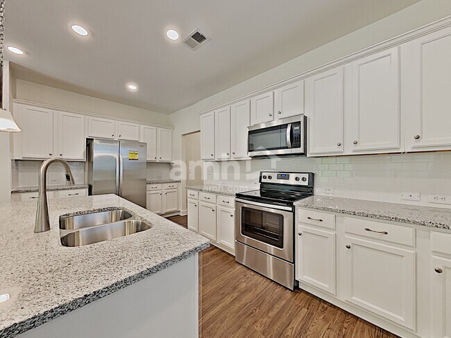 Building Photo - 105 Lindridge Drive