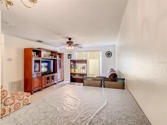 Building Photo - 106 W Minneola St