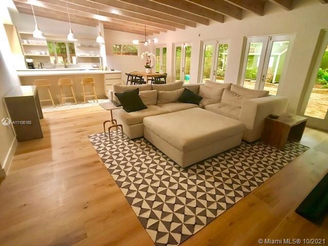 Foto principal - 3660 Avocado Ave