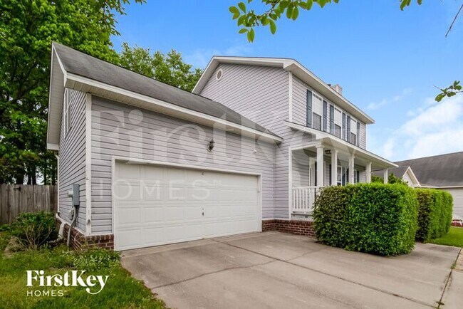 Building Photo - 204 Somerset Dr