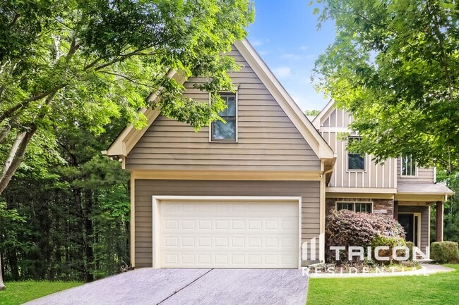 Building Photo - 6735 Hembree Dr