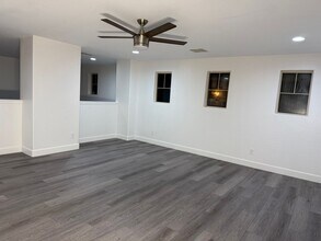 Building Photo - 42502 W Somerset Dr