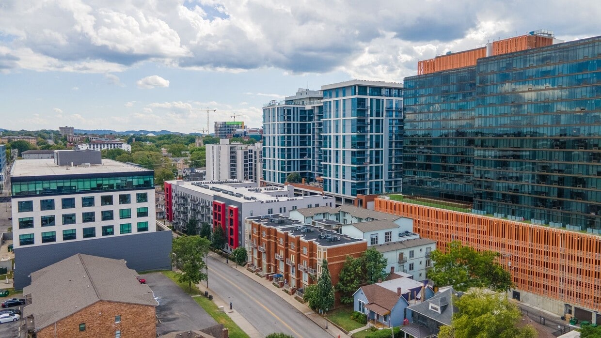 Primary Photo - **WALKABLE MIDTOWN CONDO WITH BALCONY AND ...