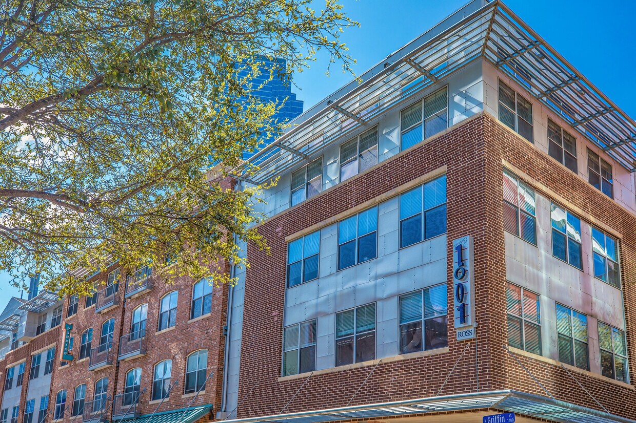 Foto principal - 1001 Ross Apartments