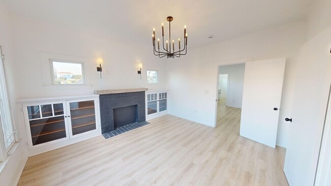 Interior Photo - 3rd St