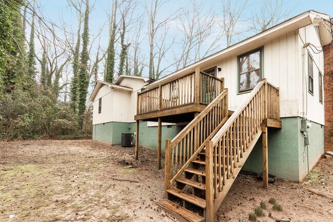 Building Photo - 109 Elcon Dr