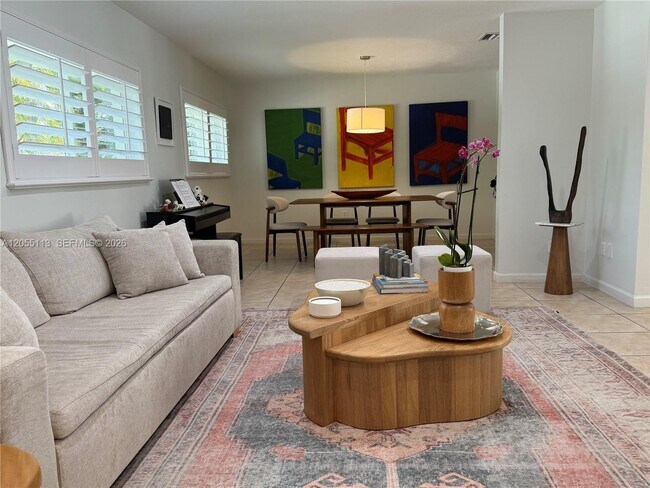 Foto del edificio - 5721 SW 59th Pl