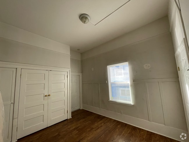 Building Photo - 67 S 8th St