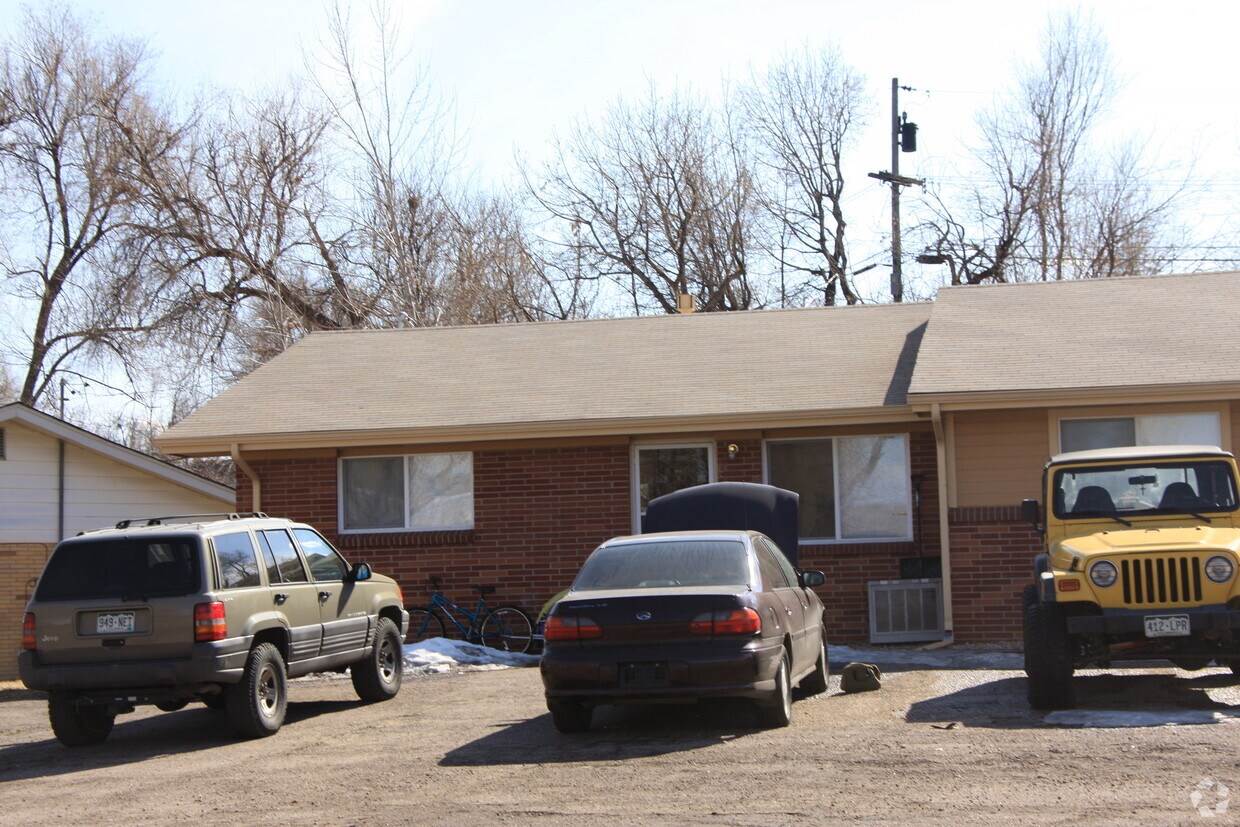 Primary Photo - 6704 W 58th Pl