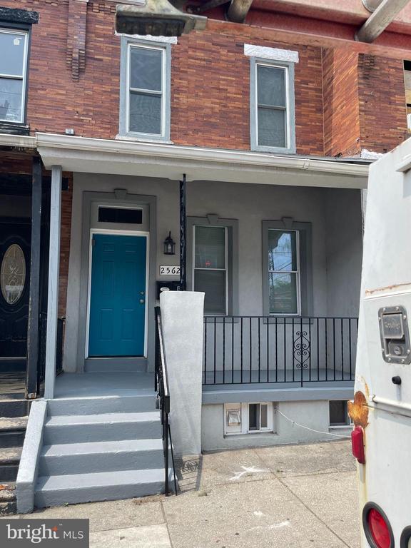 Building Photo - 2562 N 31st St