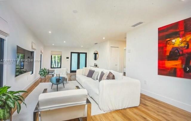 Foto del edificio - 412 NW 41st St