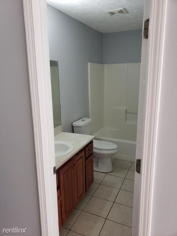 Foto del edificio - 3 br, 2 bath House - 2651 Whispering Pine Dr