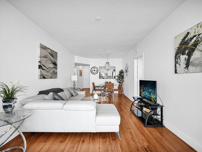 Foto del edificio - 3020 NE 32nd Ave