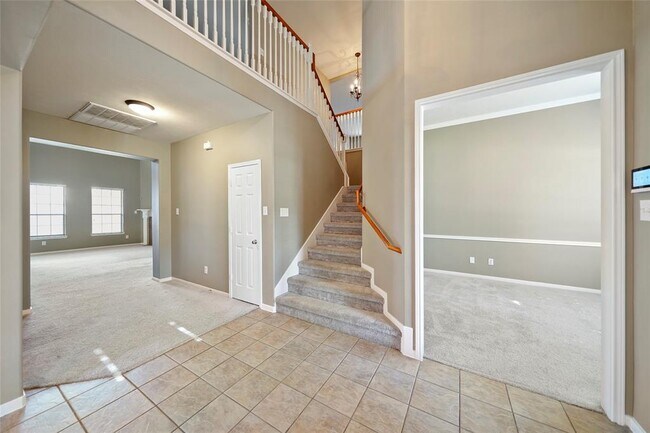 Foto del edificio - 6123 Baron Hill Ln