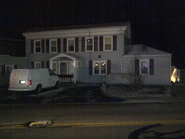 Building Photo - 23 N Rocky River Dr