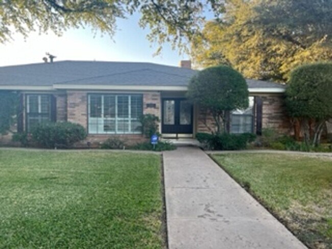 Foto del edificio - For Lease - 20 Knoll Circle - Odessa, TX