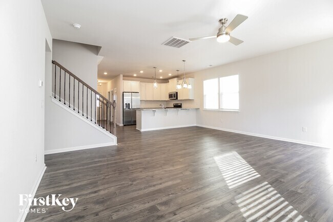 Building Photo - 409 Stonefence Dr