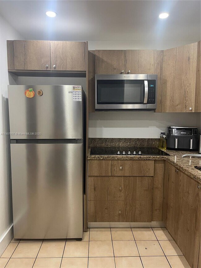 Foto del edificio - 6190 W 19th Ave