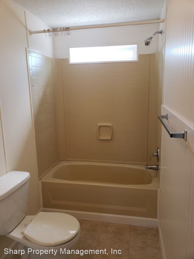 Building Photo - 3 br, 2 bath House - 223 Shirley Gordon Rd