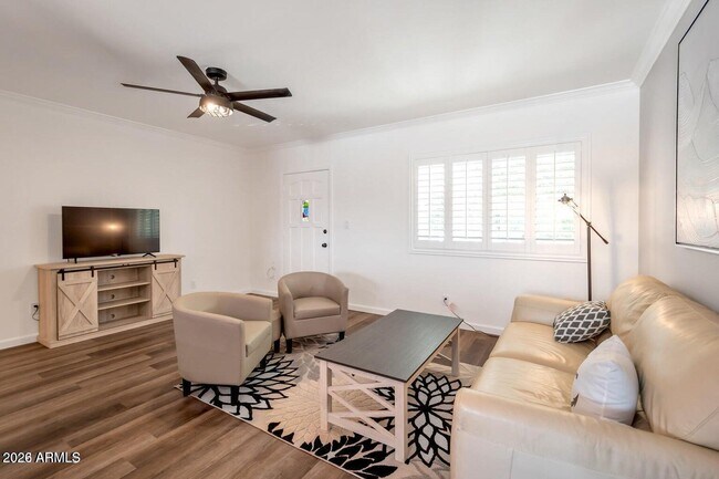 Foto del edificio - 721 E Montebello Ave