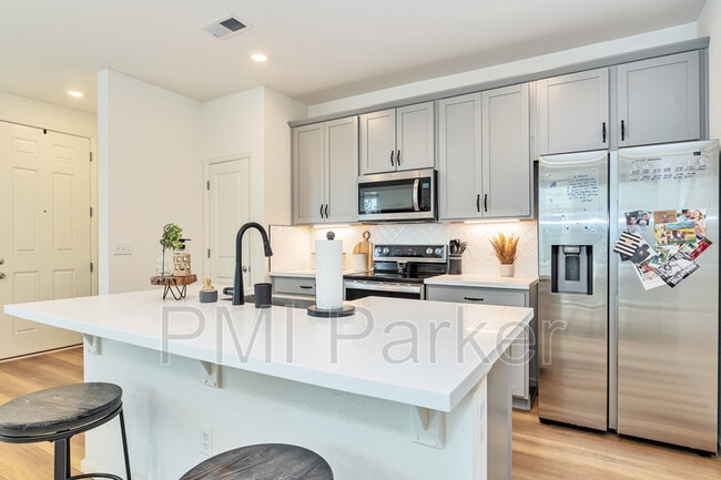 Building Photo - 14078 Rock Daisy Trl