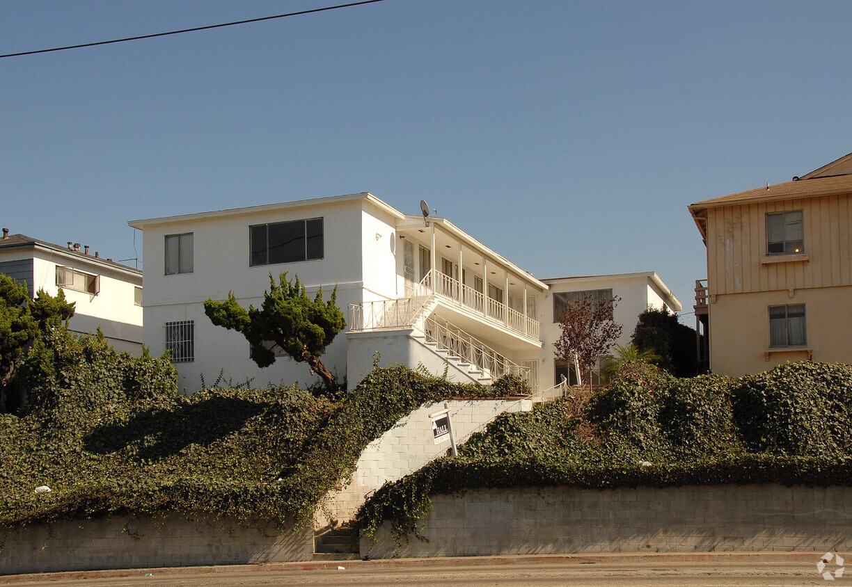 Primary Photo - 7208 S La Cienega Blvd
