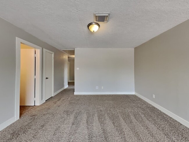 Building Photo - 19119 Spruce Bough Ln