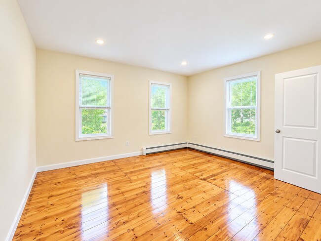 Dormitorio 1 - 364 Water St