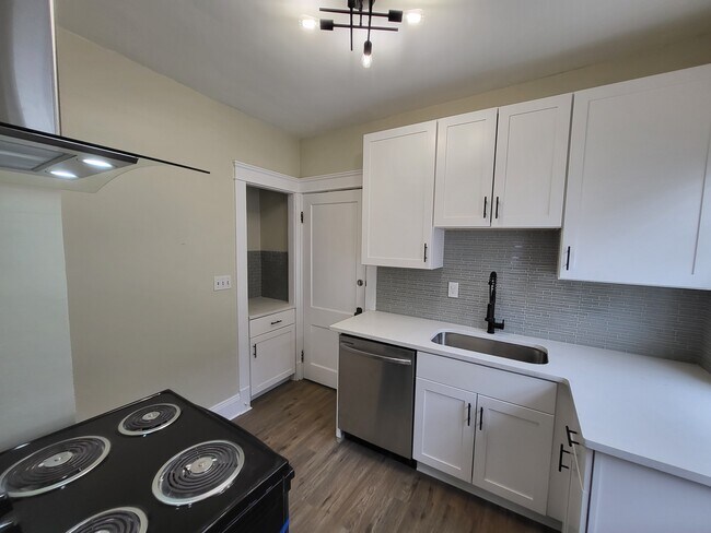 Foto del edificio - 13452 Merl Ave