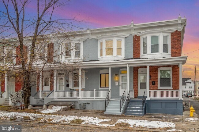 Building Photo - 1353 Howard St