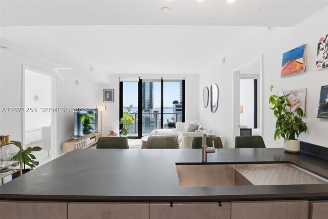 Foto del edificio - 1010 Brickell Ave