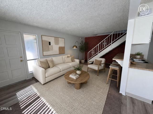 Foto del edificio - 752 W Hemlock St