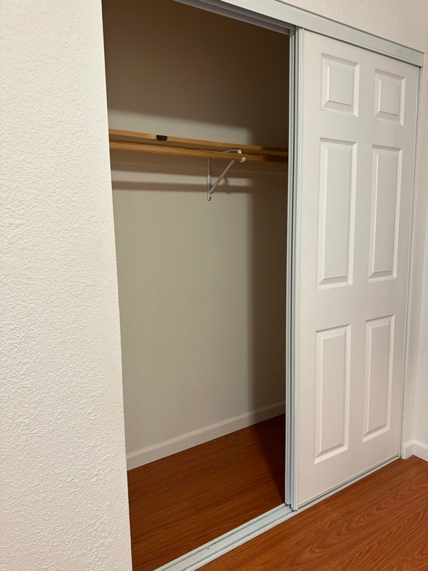 Building Photo - 2112 Morrill Ave