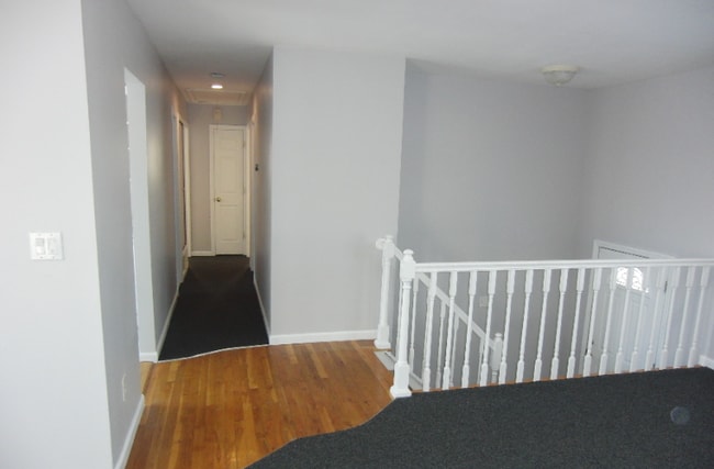Building Photo - 114 Fountain Ave