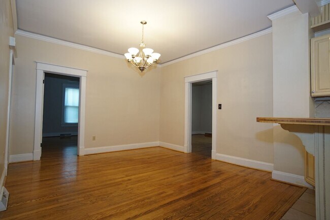 Foto del edificio - 3 Bedroom / 2 Bath House.  Easy access to US 460 and I 81. Detached Garage / Workshop.