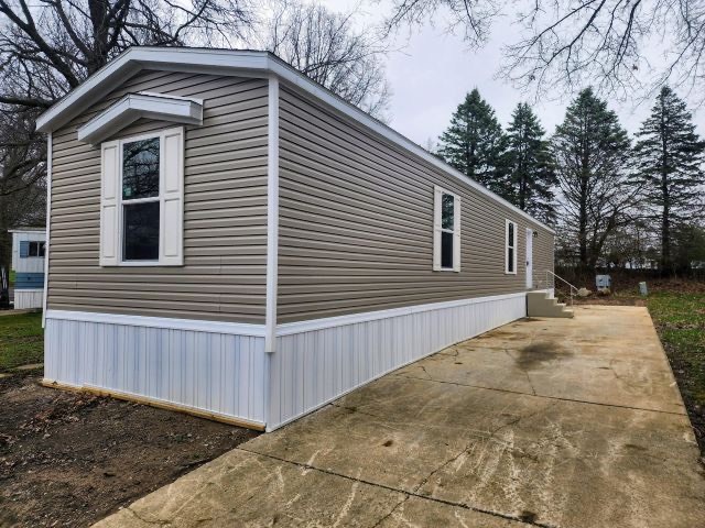 Building Photo - 112 Harold Dr