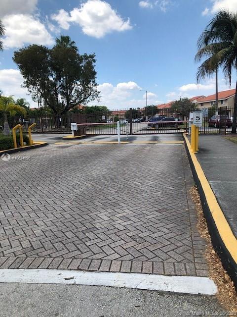 Foto del edificio - 8231 NW 5th Ln
