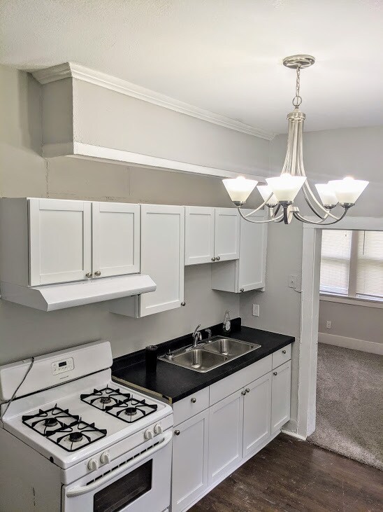 732 19th St Unit 1, Des Moines, IA 50314 Apartments in Des Moines, IA