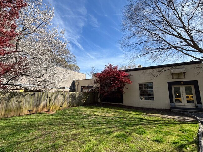 Foto del edificio - 510 Edgewood Ave NE