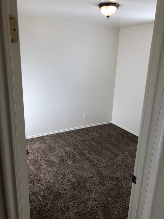 Photo - 12219 S 1440 W (Riverton, UT) House
