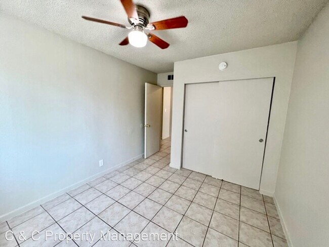 Building Photo - 2 br, 1 bath House - 2657 W Fairmont Ave #204