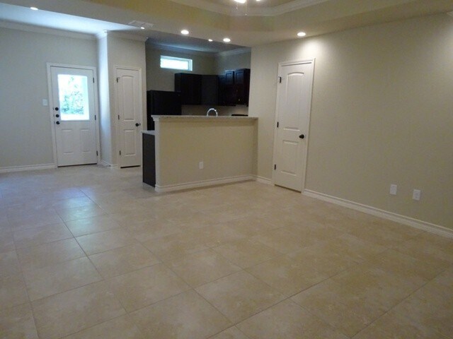 Building Photo - 6606 Mia Way