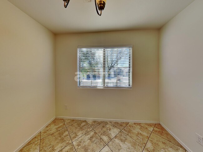 Foto del edificio - 1786 W Desert Canyon Dr