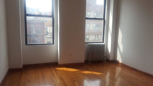 Primary Photo - 774 9th Ave
