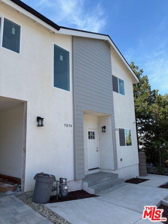 Foto del edificio - 7072 Summitrose St