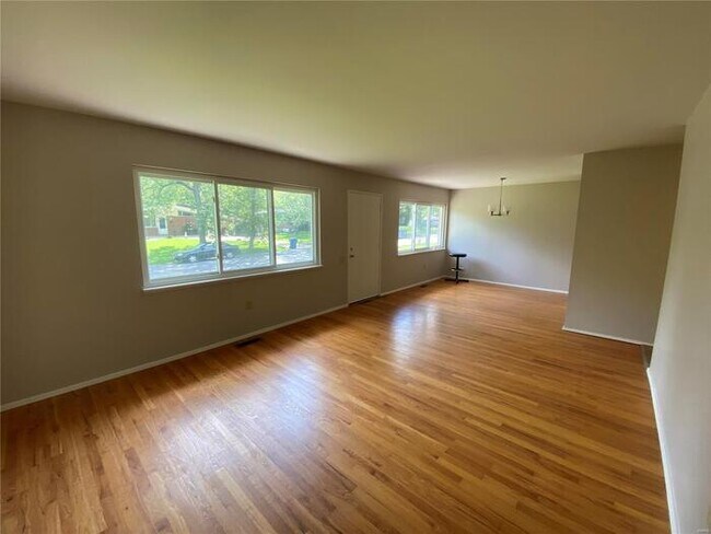 Foto del edificio - Fantastic 4bd/2ba home! Let yourself in!