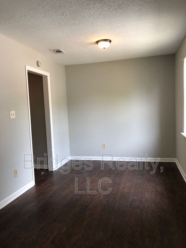 Building Photo - 2436 Winston Way