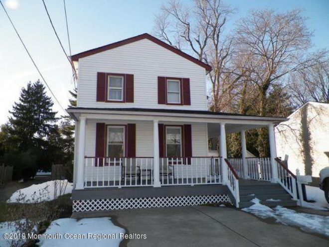 Primary Photo - 328 Main St